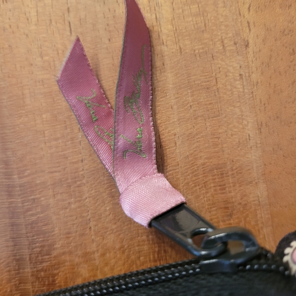 Vera Bradley elephant purse - Picture 4 of 9